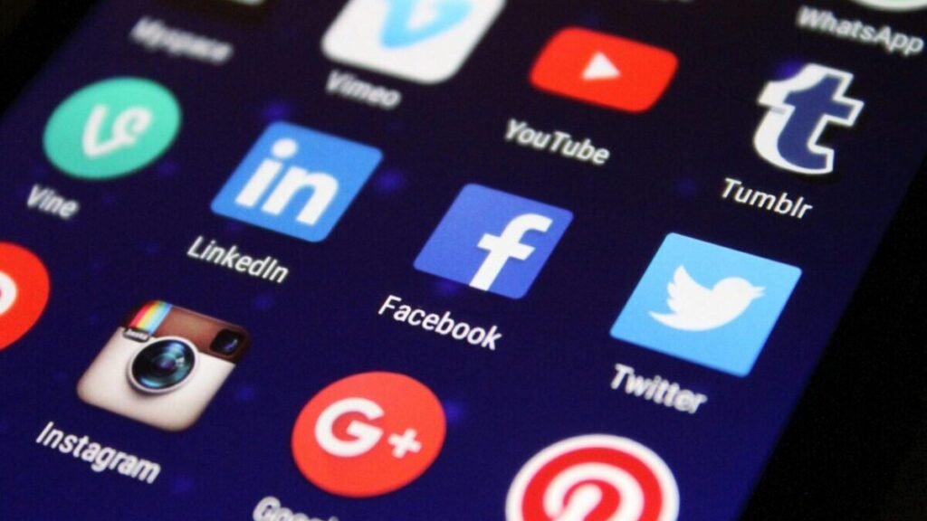 10 Proven Strategies to Grow Your Social Media Following Organically in 2025